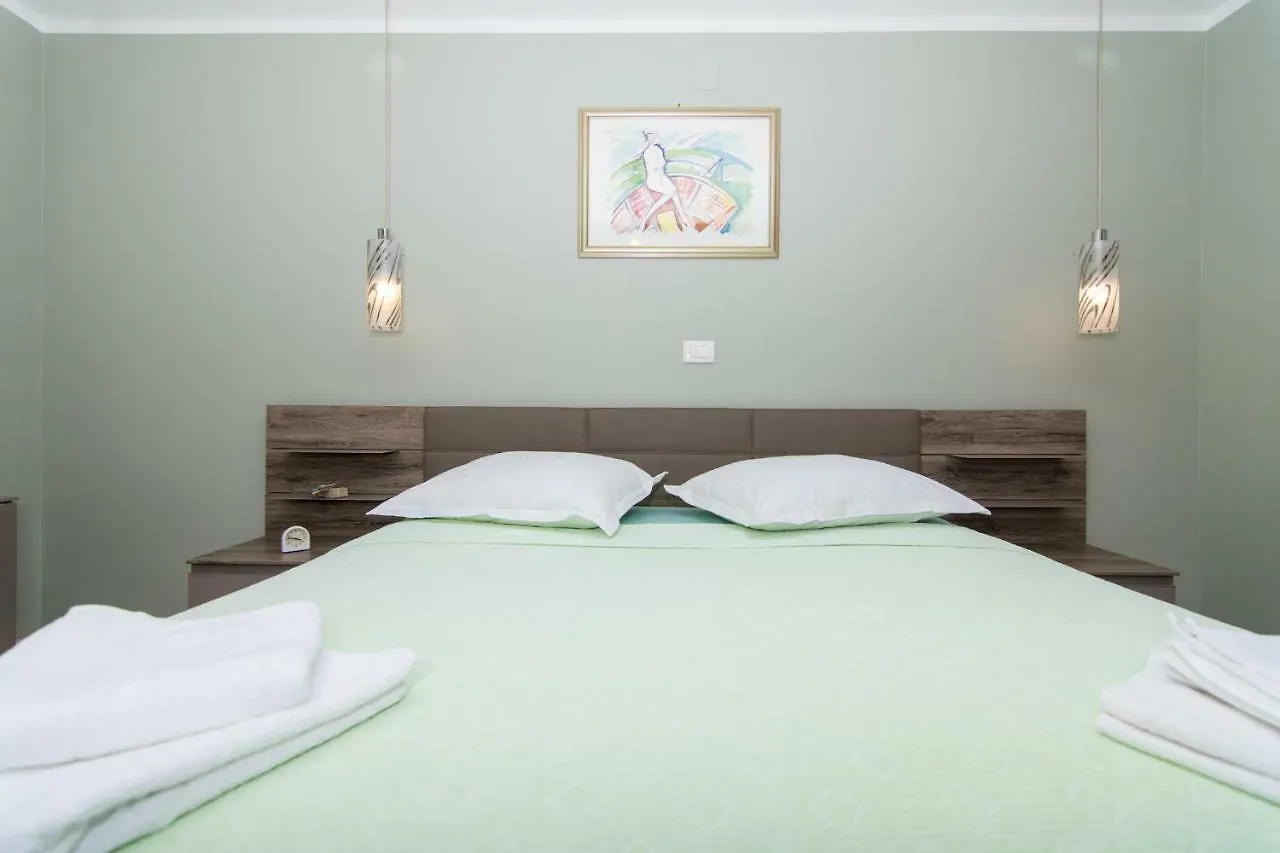 Apartman Marin 0*, Trogir Croatia